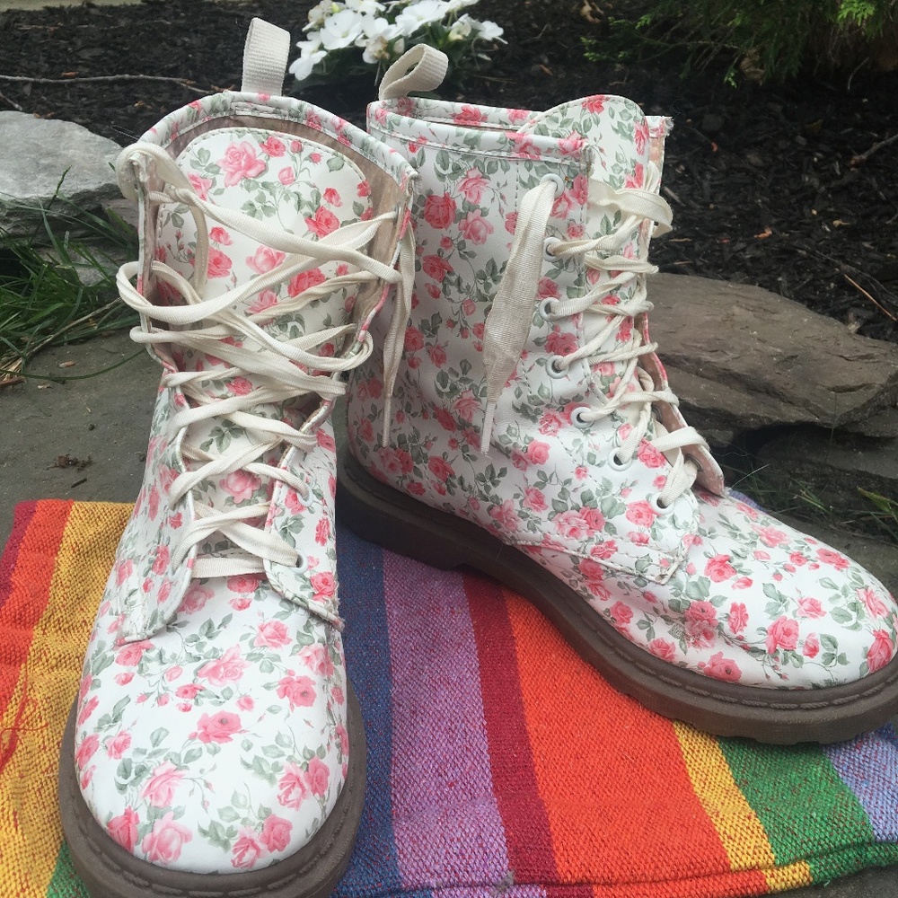Floral boots